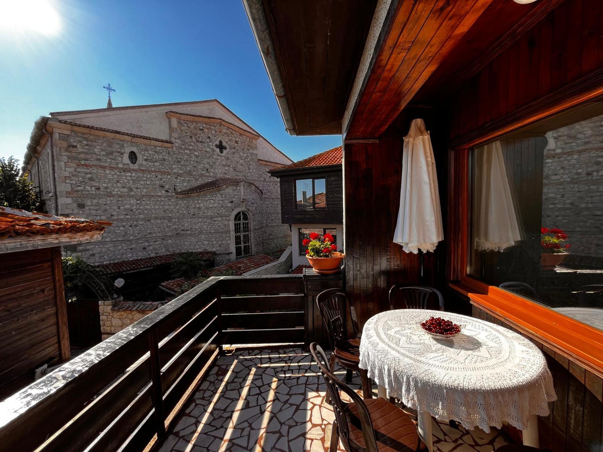 Guest House Lilly Misivri Dış mekan fotoğraf